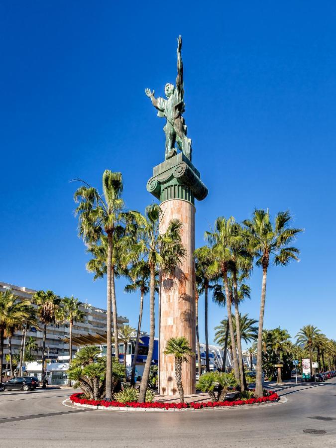 Front Line Penthouse Puerto Banus With Sea Views Apartment Marbella