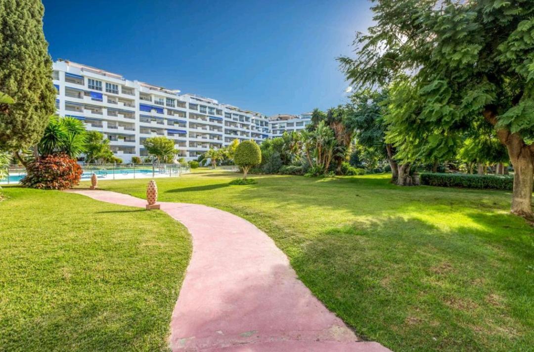 3 Bed Penthouse In The Heart Of Puerto Banus & Pool Apartment Marbella