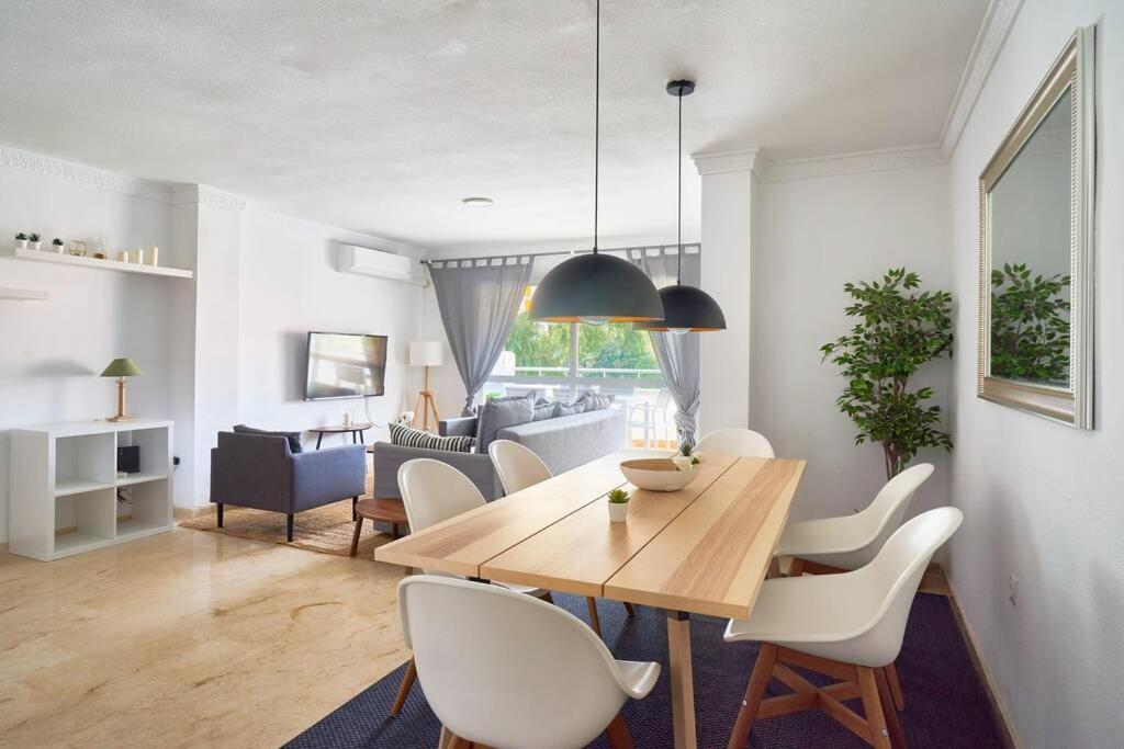 Apartment Beautiful -direct Access To The *