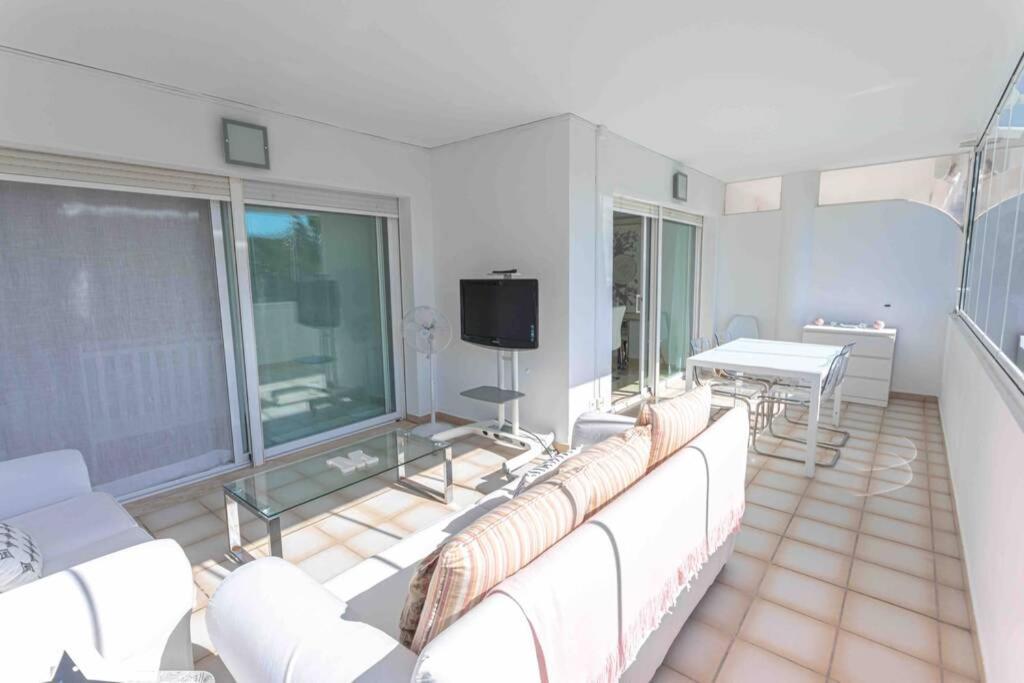 Brigth Apartment/2bed/2bath/100m Beach/sea Views Marbella