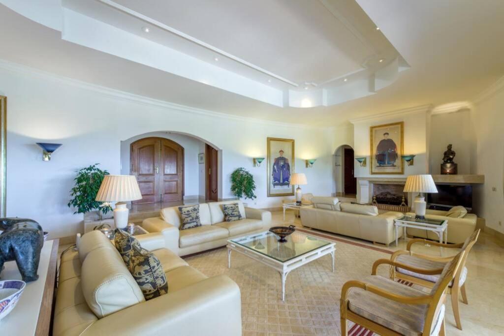 Villa Palatial In Hacienda Chapas, *