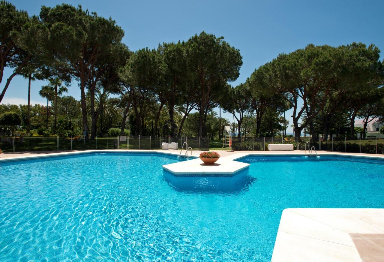 Apartment Beachfront Puerto Banus