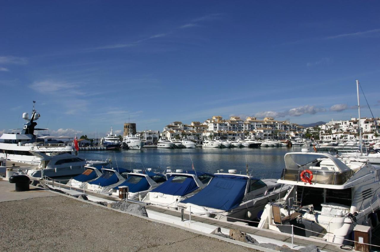 Apartment Beachfront Puerto Banus