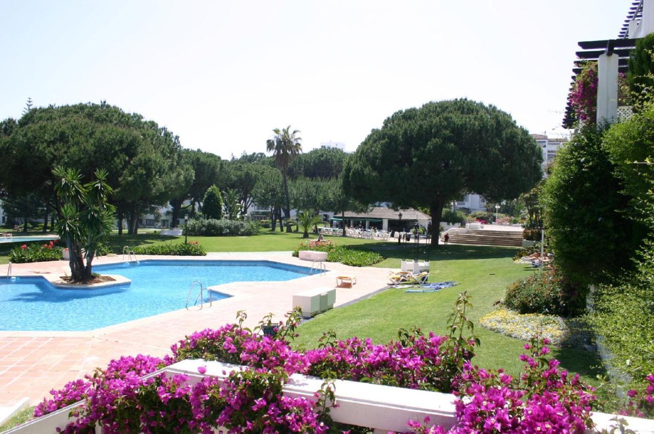 Beachfront Puerto Banus Apartment