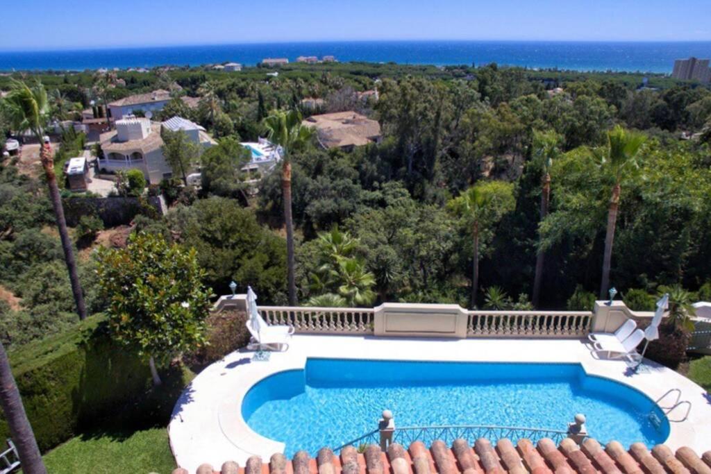 Palatial In Hacienda Chapas, Villa Marbella