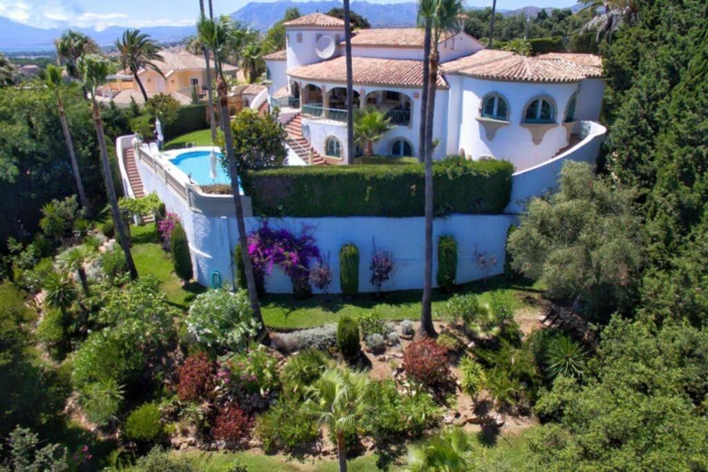 Palatial In Hacienda Chapas, Marbella