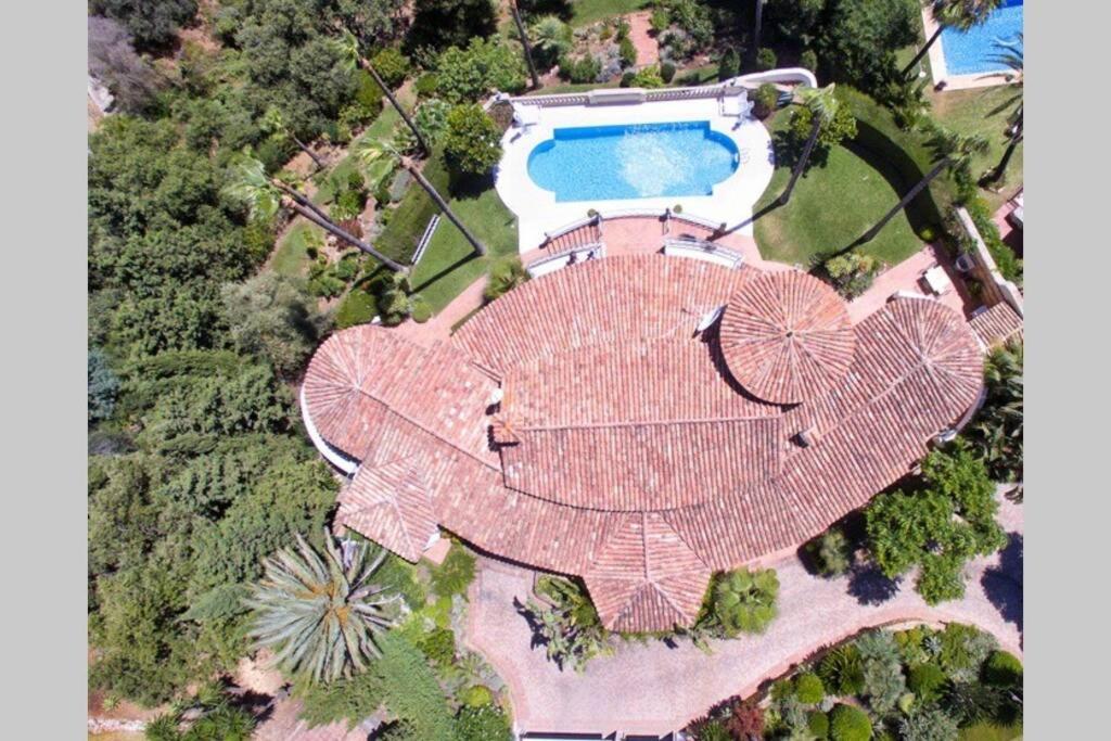 Palatial In Hacienda Chapas,