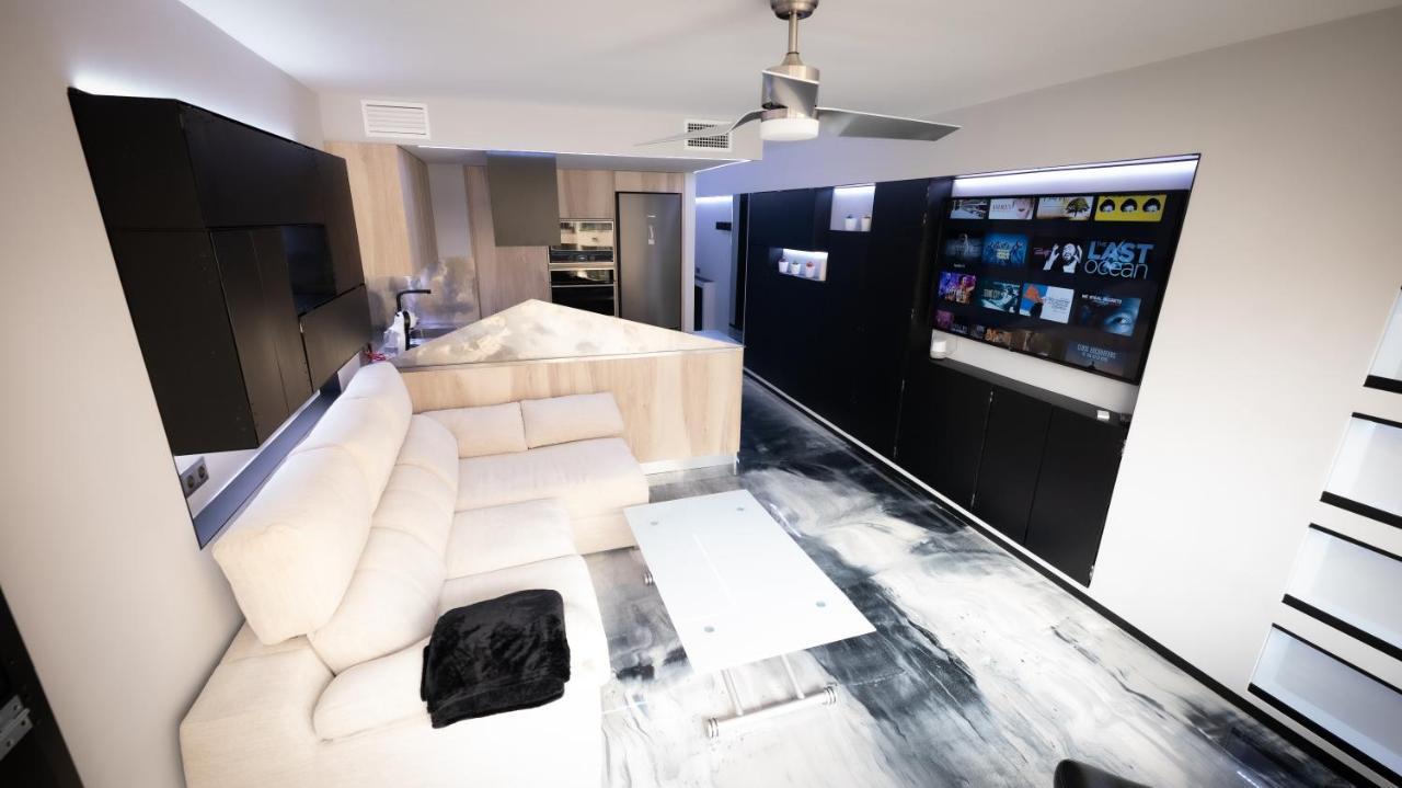 Appartement La Farola - Luxury Domotic Flat In Puerto Deportivo *
