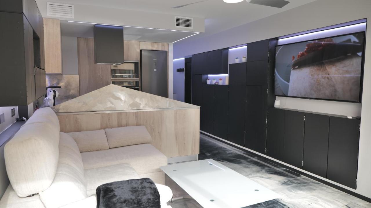La Farola - Luxury Domotic Flat In Puerto Deportivo Appartement *