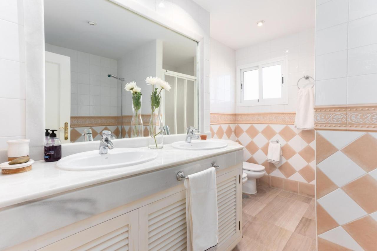 Homeforguest Front Line In Hacienda Playa Apartment Marbella