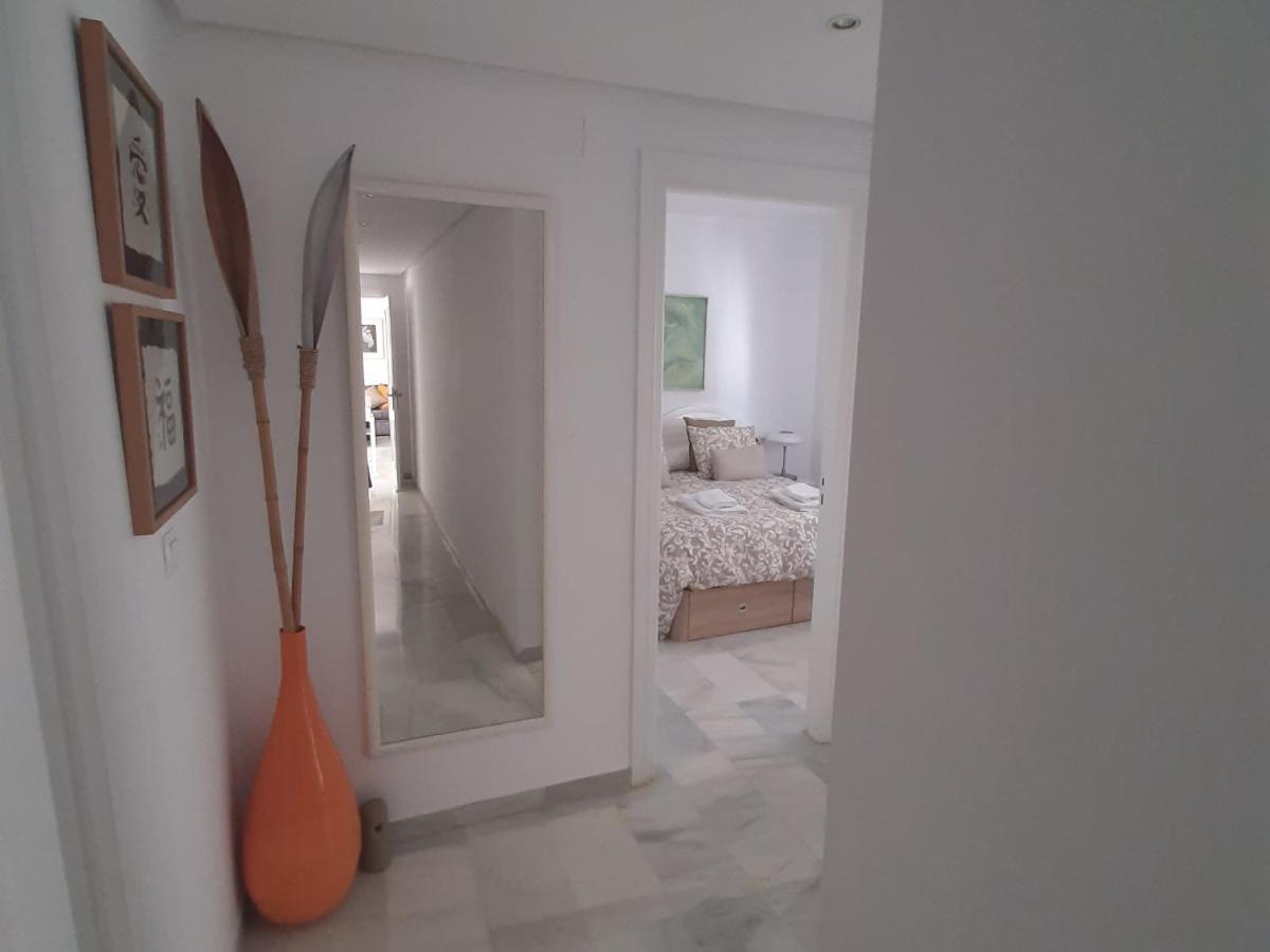 Apartment 3 Bed Penthouse In The Heart Of Puerto Banus & Pool Marbella