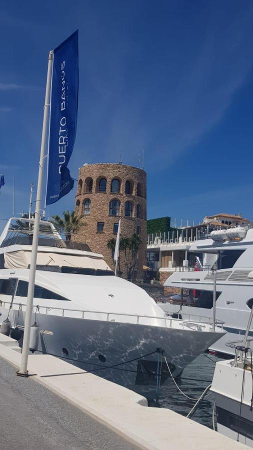 3 Bed Penthouse In The Heart Of Puerto Banus & Pool Marbella