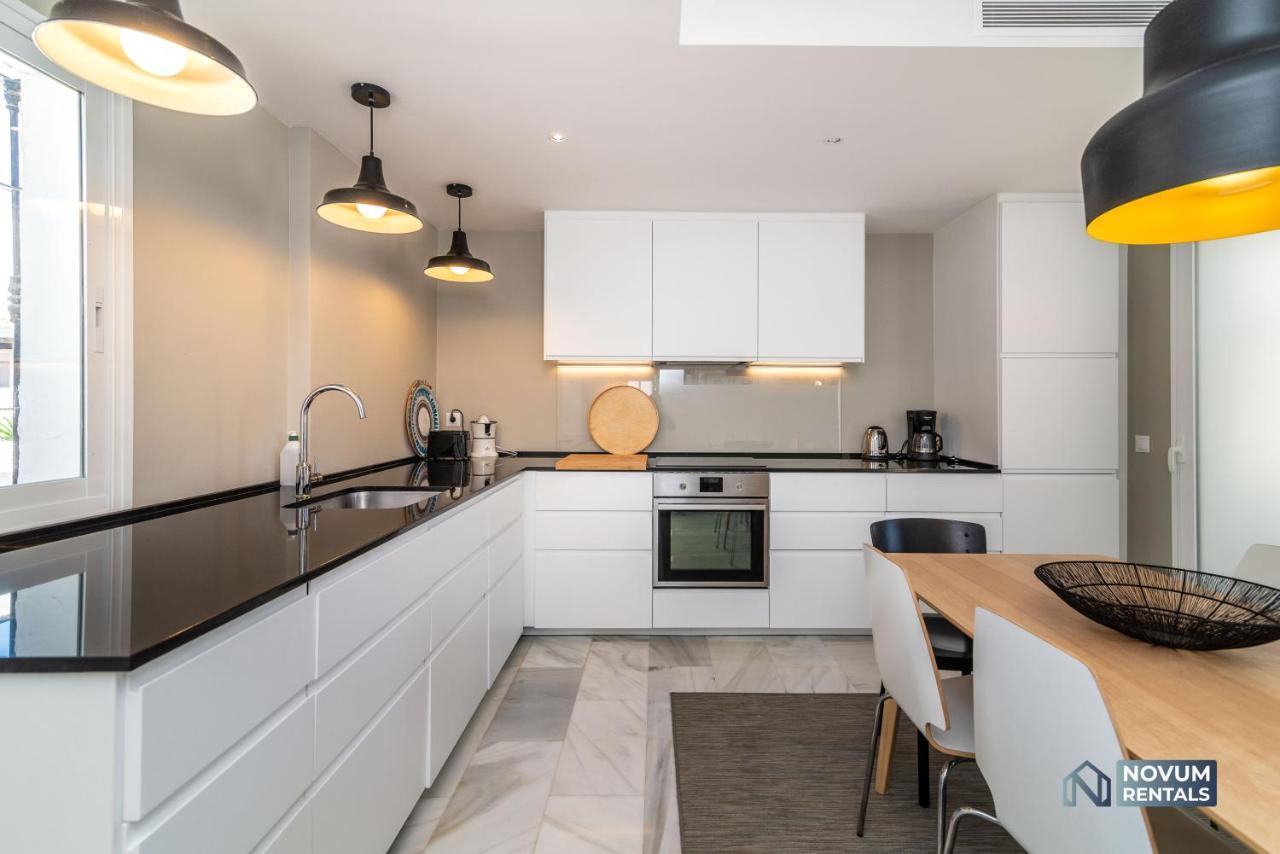 Modern 2 Bedroom Penthouse W/ Terrace, Pool & Bbq Apartment Marbella