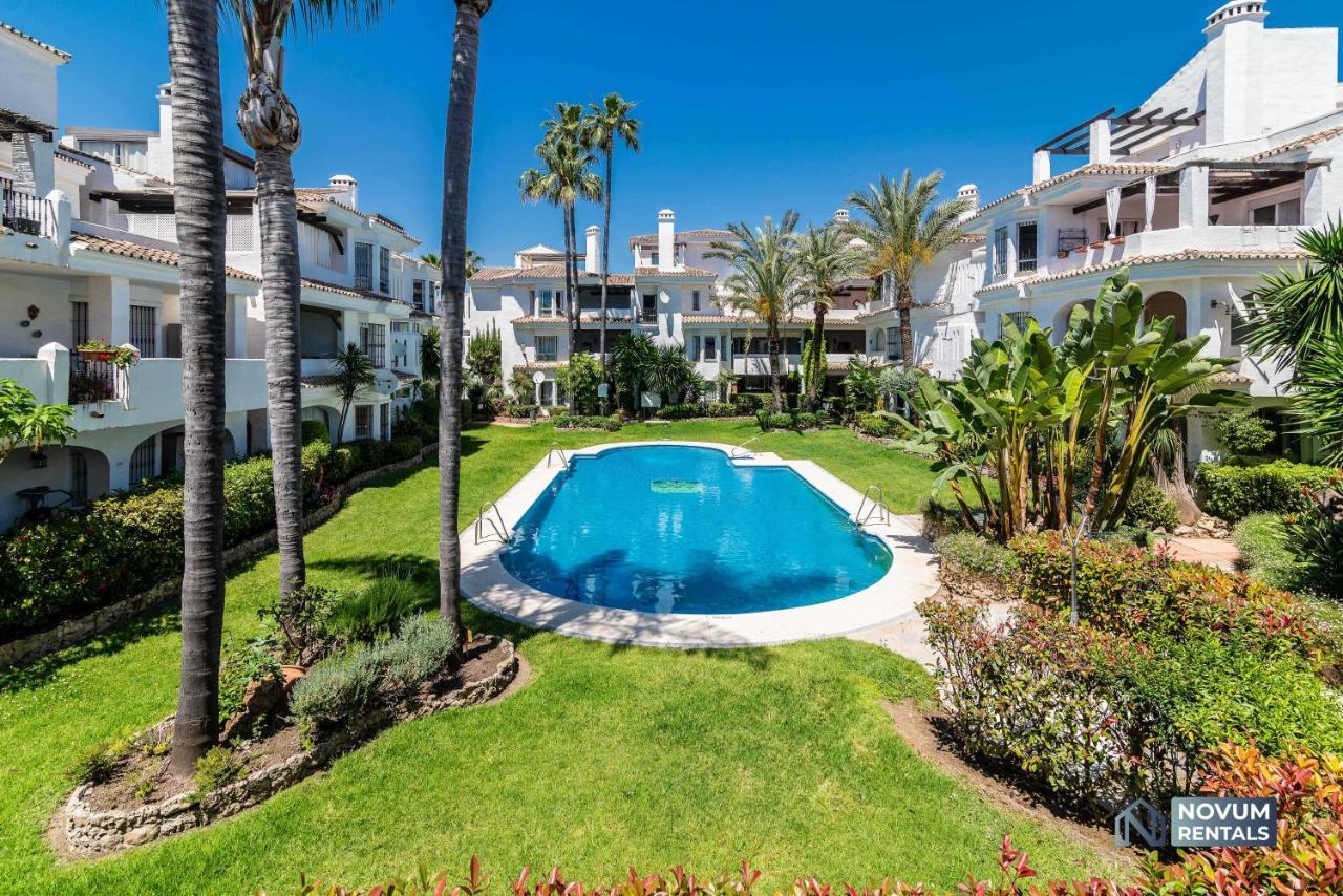 Apartment Modern 2 Bedroom Penthouse W/ Terrace, Pool & Bbq Marbella