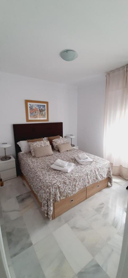 3 Bed Penthouse In The Heart Of Puerto Banus & Pool Apartment *