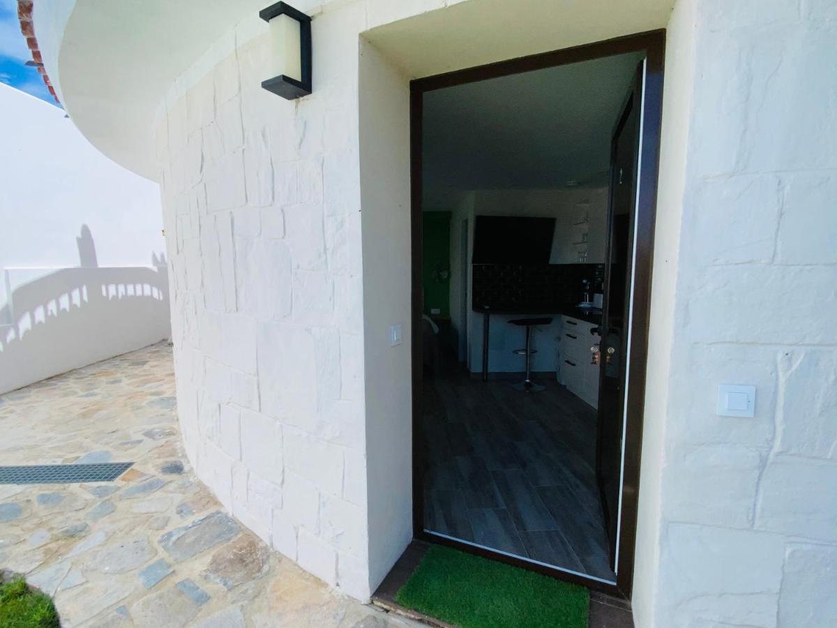 Apartment Studio-near The Beach, Bbq And Seawater Pool