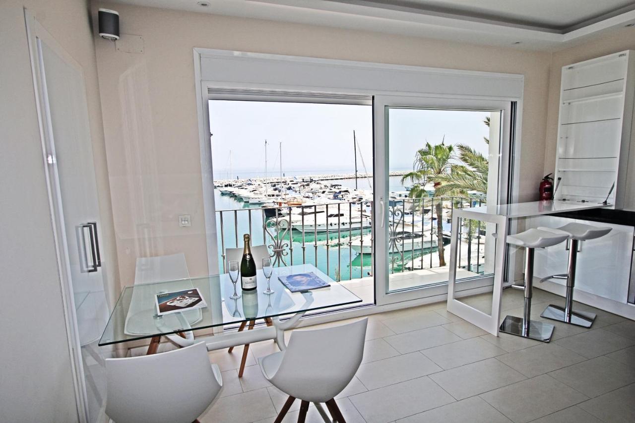 Apartment First Line Luxury Penthouse, Puerto Banus,
