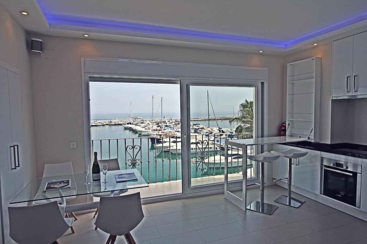 Apartamento First Line Luxury Penthouse, Puerto Banus, *