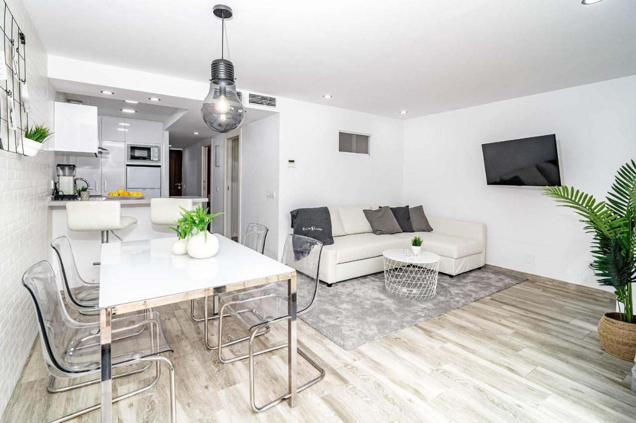 Charming 2 Bedroom In Cortijo Blanco With Pool View Marbella