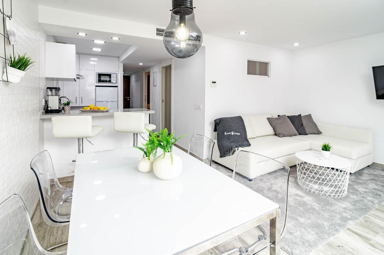 Charming 2 Bedroom In Cortijo Blanco With Pool View Marbella