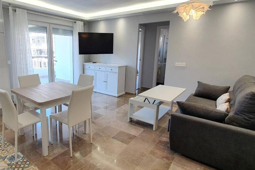 Apartment Modern Two Bedroom In Centre Marbella
