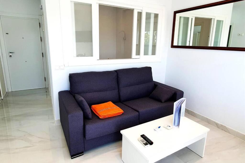 Apartment Skol 521. Fantastic On The Beachfront For Rental. *