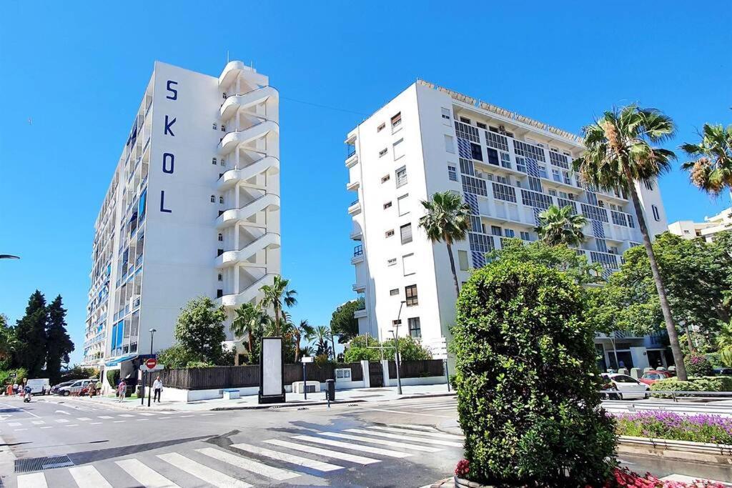 Skol 521. Fantastic On The Beachfront For Rental. Apartment Marbella