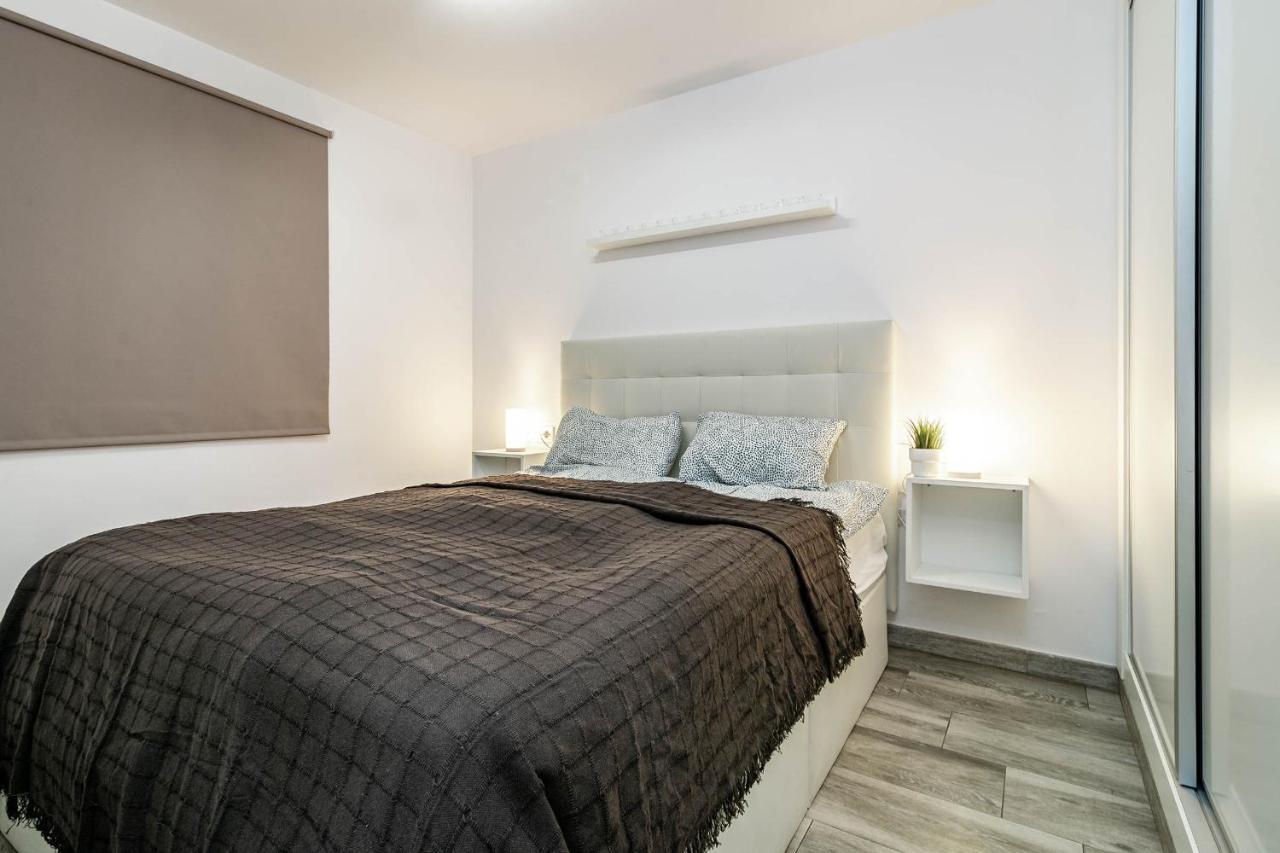 Charming 2 Bedroom In Cortijo Blanco With Pool View