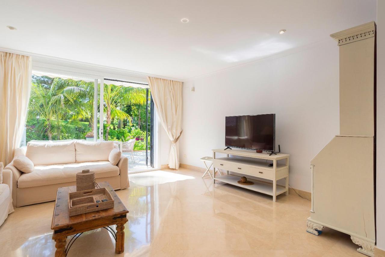 Elviria Playa White Pearl