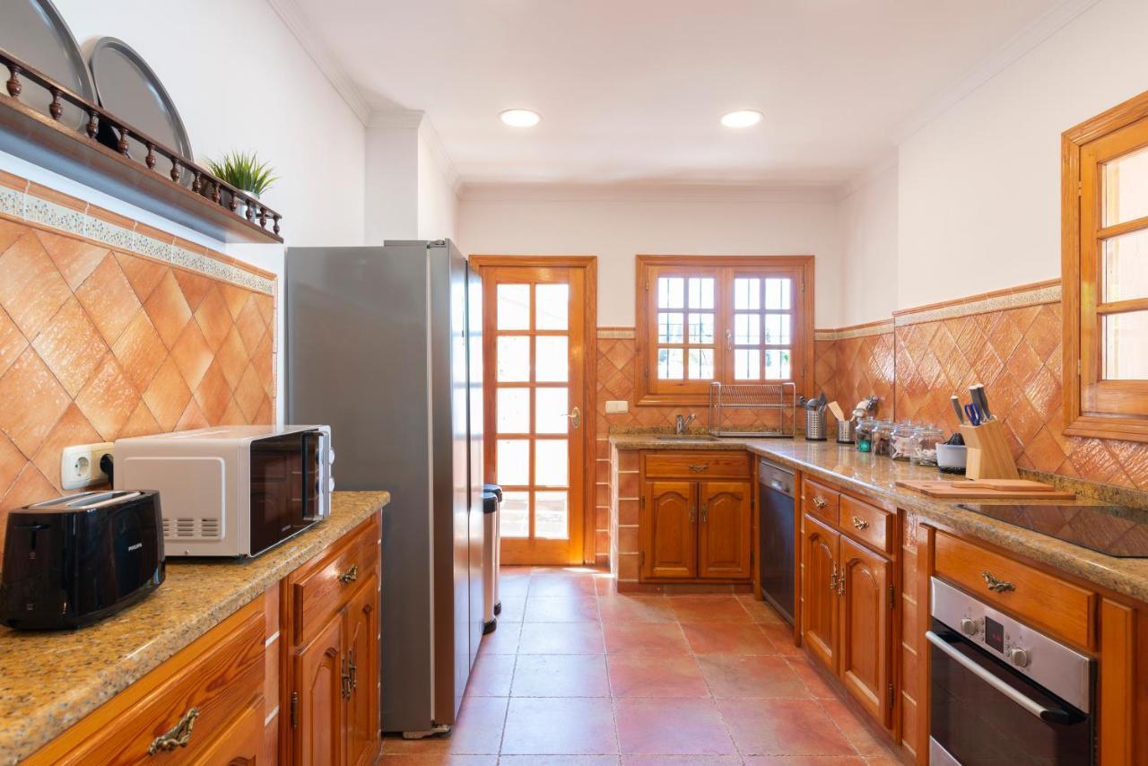 Giovanni - Center - Heated Pool Villa