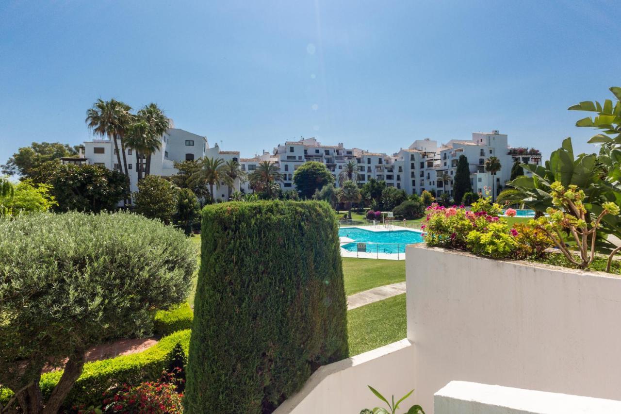 2 Bedroom With Pool In The Heart Of Puerto Banus Marbella