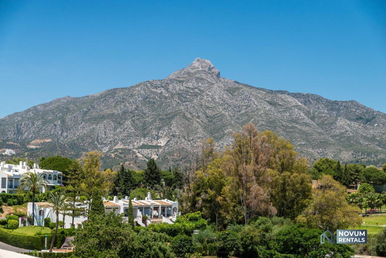 Duplex In Nueva Andalucia, Golfers Paradise *