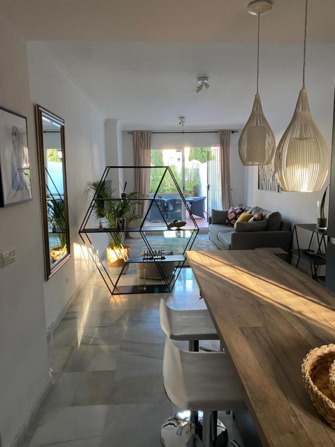Senorio De Gonzaga - Hopland Apartment