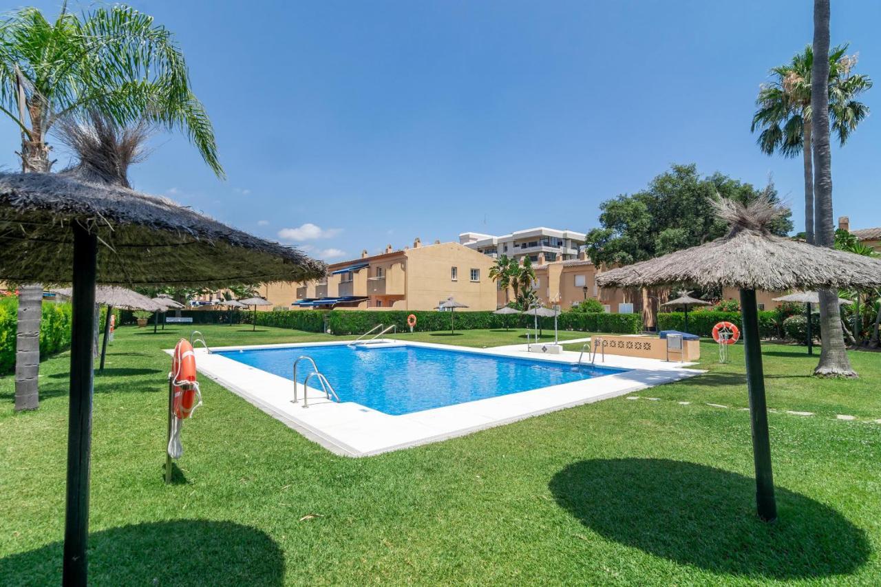 Gorgeous 2 Bedroom Townhouse In Marbella, Steps From An Incredible *
