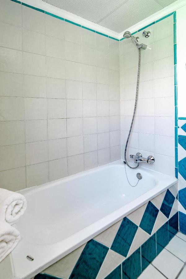 Gorgeous 2 Bedroom Townhouse In Marbella, Steps From An Incredible * Marbella