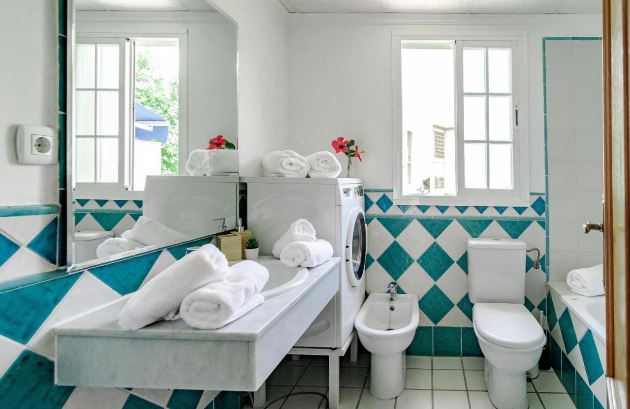 Gorgeous 2 Bedroom Townhouse In Marbella, Steps From An Incredible Holiday home *