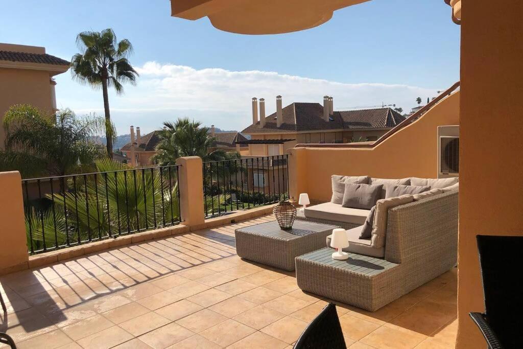 Lagenhet Med 4 Pooler, Gym, Restaurang & Jatte Nara Puerto Banus & Golf Apartment