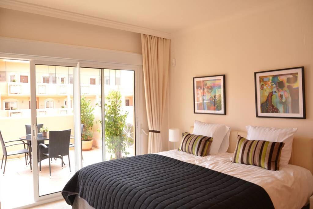 Lagenhet Med 4 Pooler, Gym, Restaurang & Jatte Nara Puerto Banus & Golf * Marbella