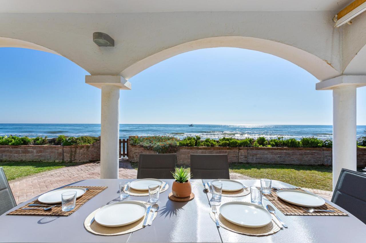 Villa Charming On The Seafront