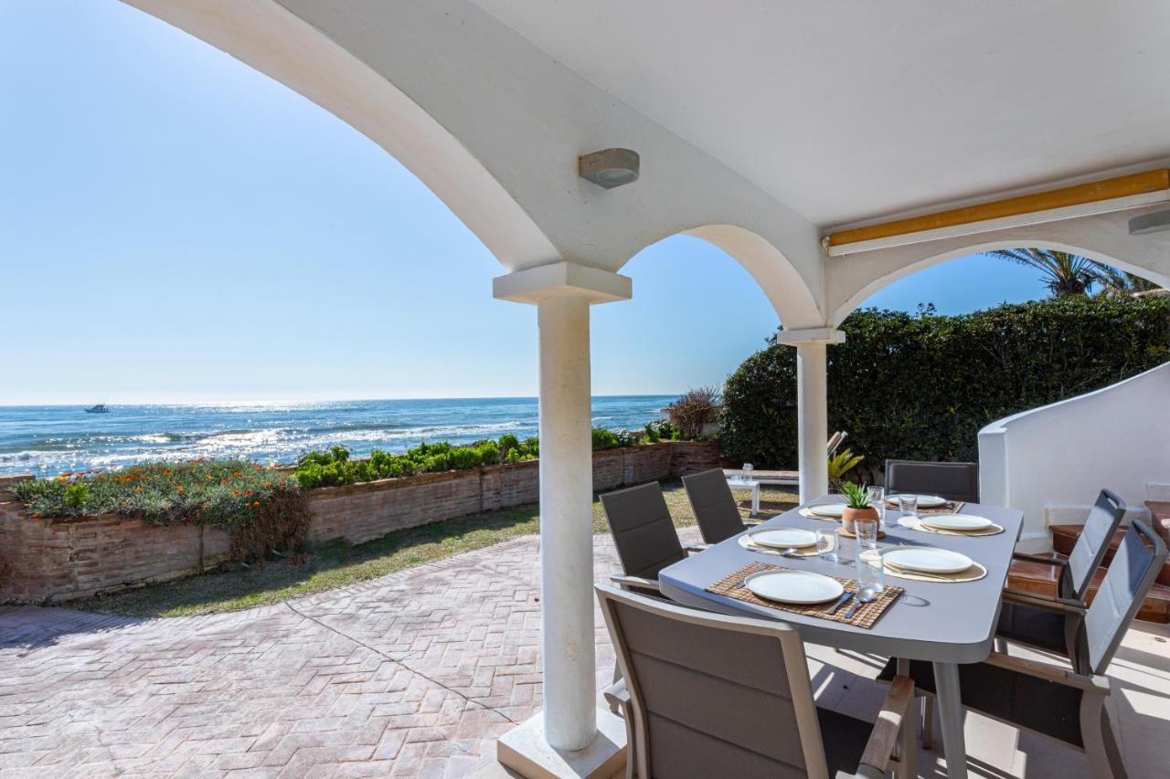 Charming On The Seafront Villa *