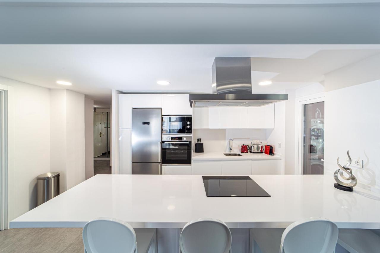 By Riva - Modern, Contemporary 3bed Dama De Noche Puerto Banus Apartment Marbella
