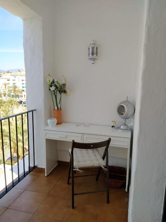 Apartment 3 Bed Penthouse In The Heart Of Puerto Banus & Pool Marbella