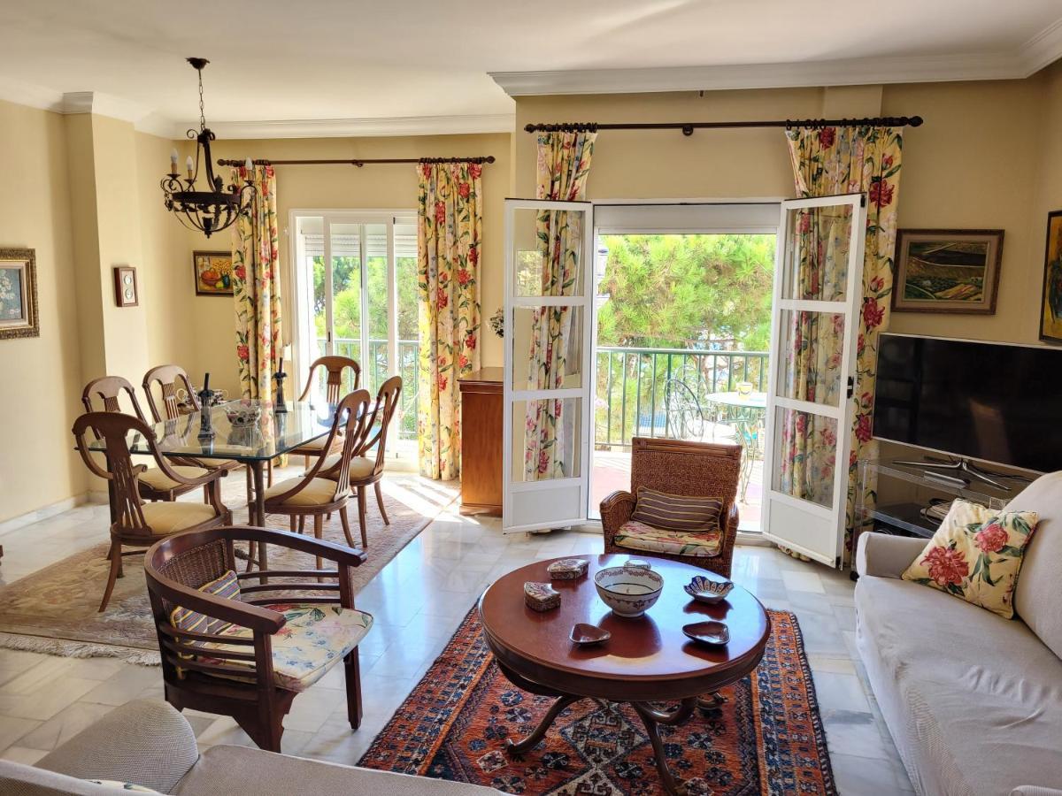 Beachfront Family In Puerto Banus Apartamento