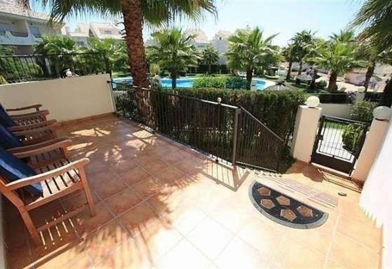 Beautiful Townhouse Beachfront *