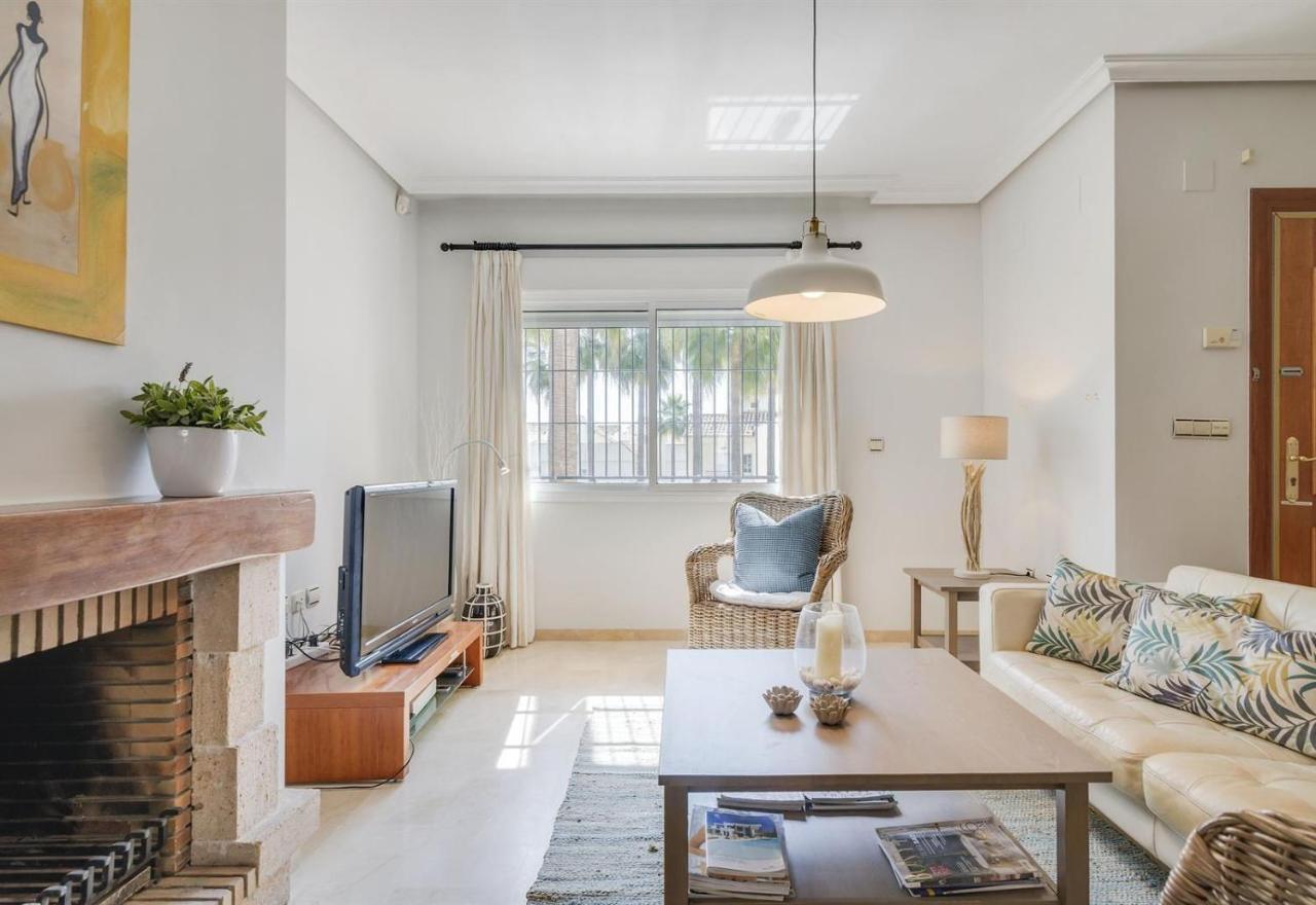 Casa de férias Beautiful Townhouse Beachfront Marbella