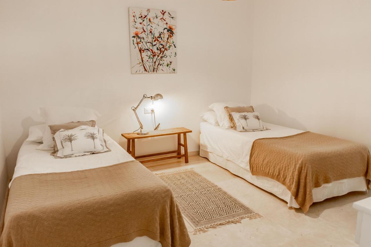 Guadalmina Beach Holidays Apartment, *