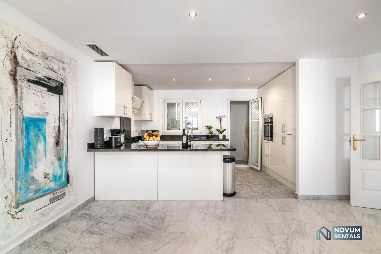 Puerto Banus Finest 2-bdrm - 50 Metres To *