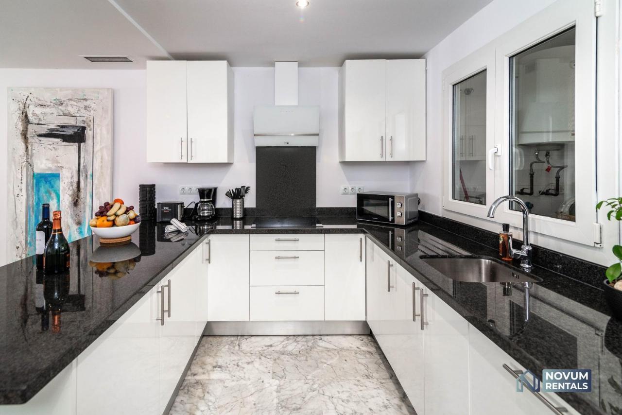 Apartment Puerto Banus Finest 2-bdrm - 50 Metres To *
