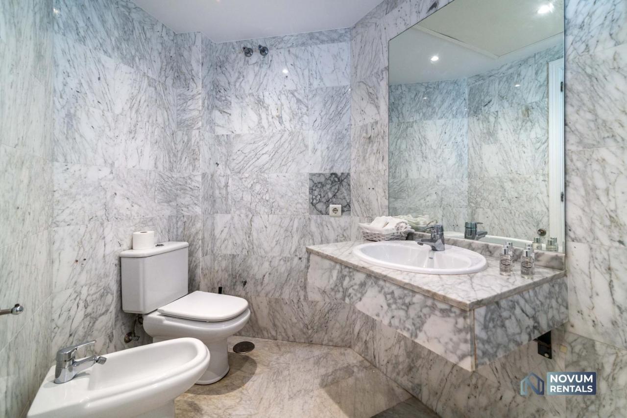 Apartment Puerto Banus Finest 2-bdrm - 50 Metres To *