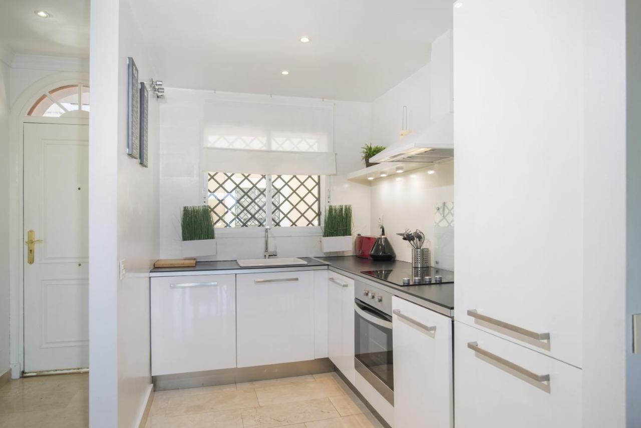 2 Bedroom Next To Porto Marbella
